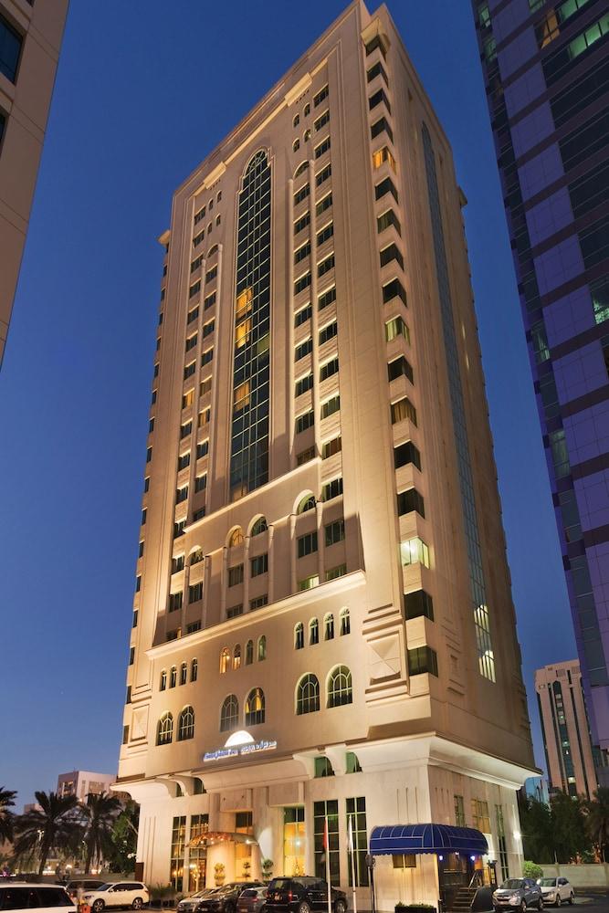 Howard Johnson By Wyndham Abu Dhabi Downtown Eksteriør bilde