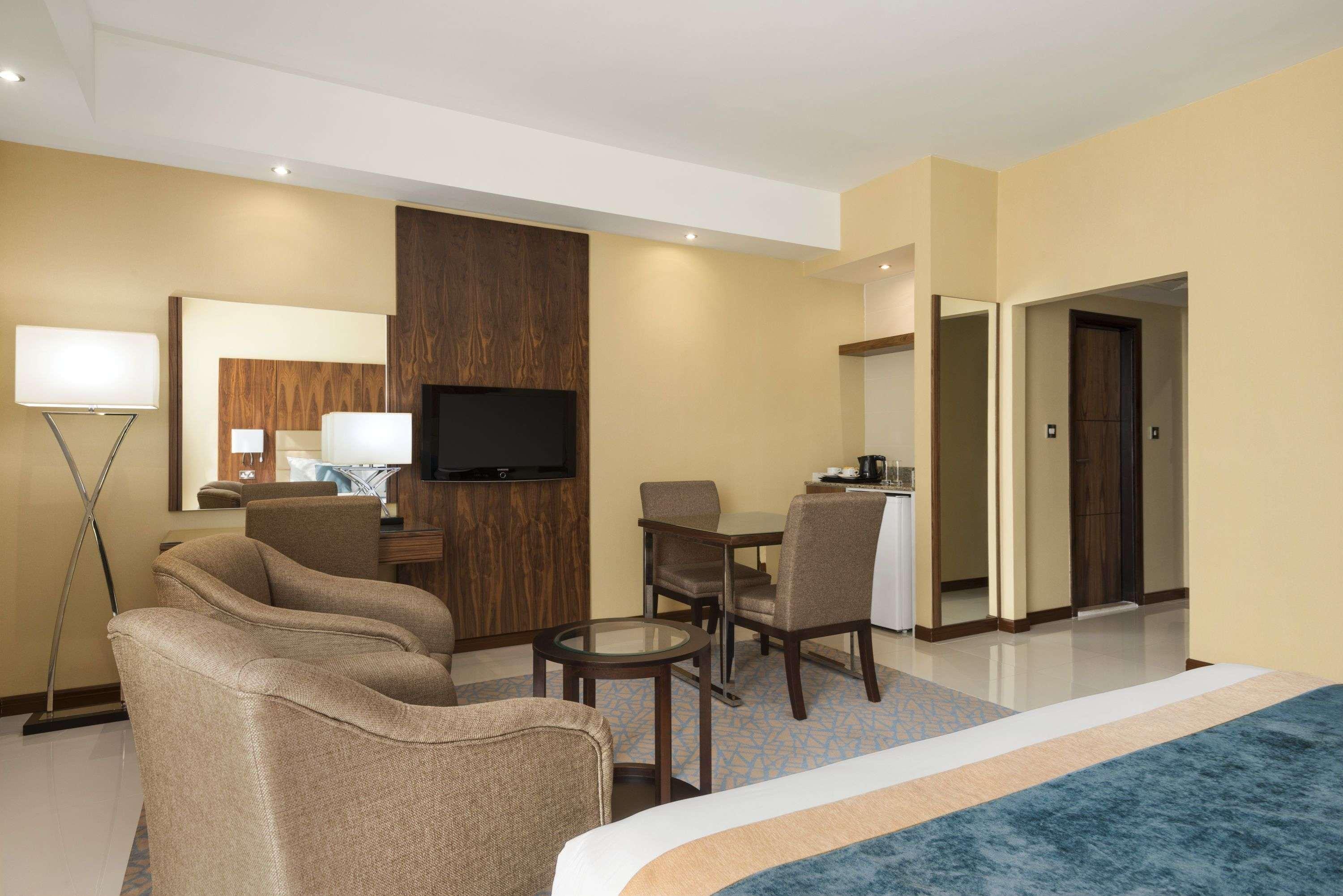 Howard Johnson By Wyndham Abu Dhabi Downtown Eksteriør bilde