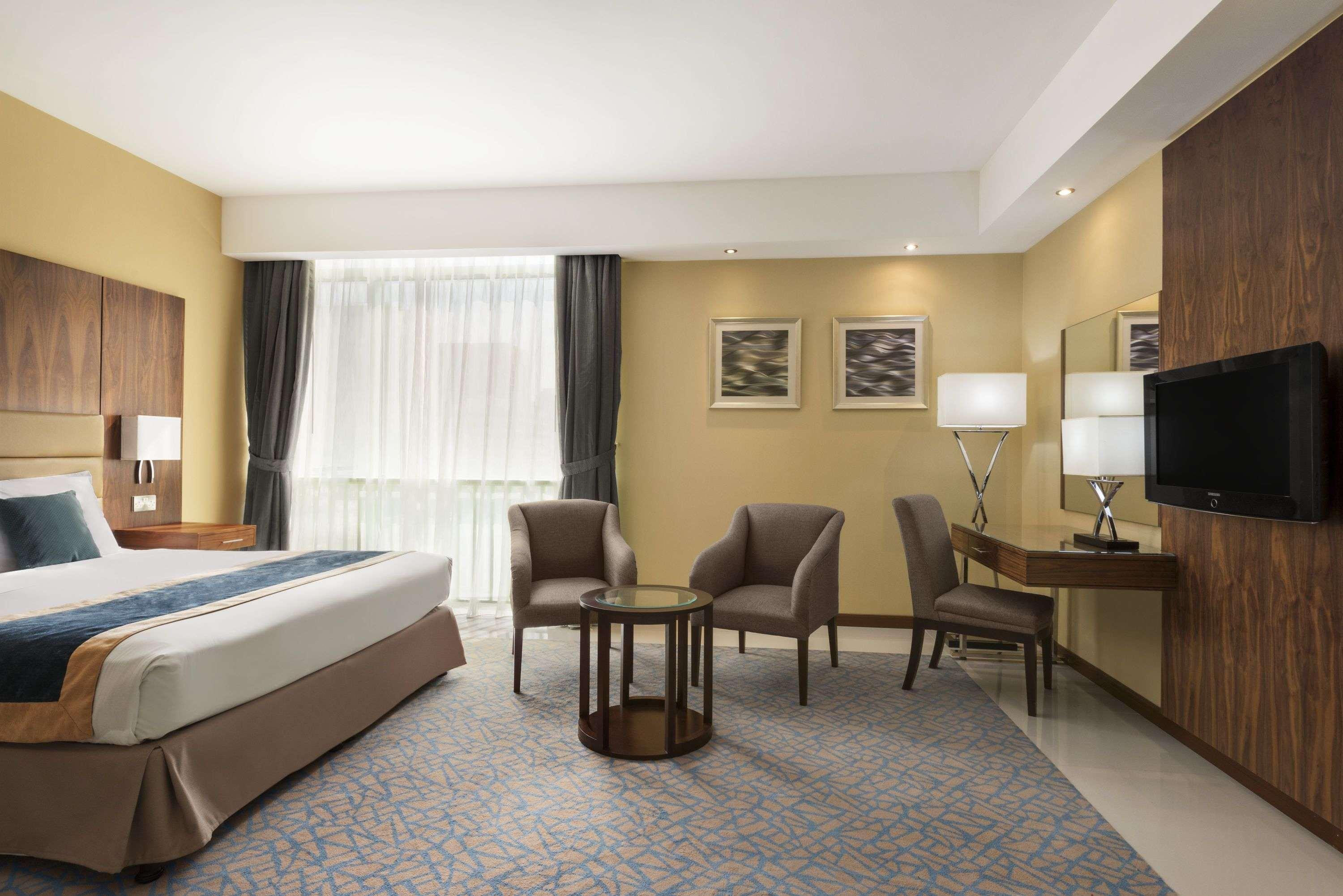 Howard Johnson By Wyndham Abu Dhabi Downtown Eksteriør bilde