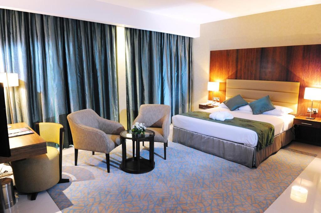 Howard Johnson By Wyndham Abu Dhabi Downtown Rom bilde